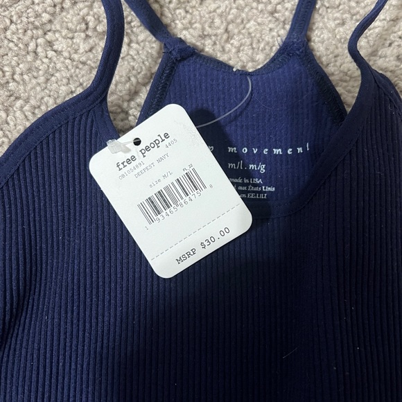 FREE PEOPLE HAPPINESS RUNS CROP - Picture 4 of 7